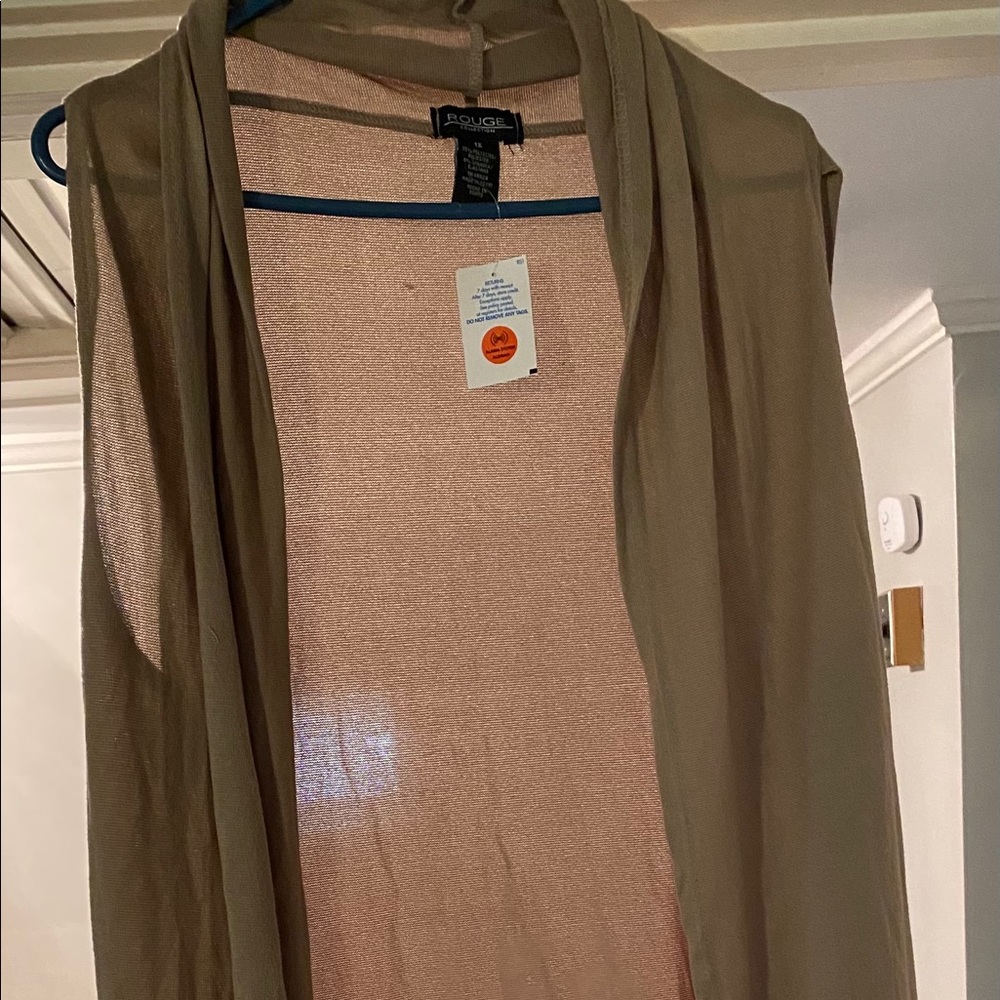 Sleeveless cardigan